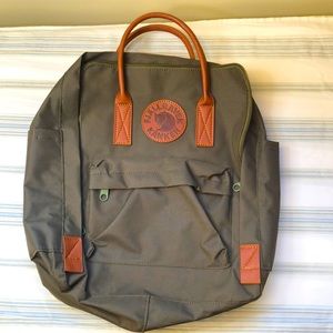 Fjallraven Kanken mini bag
